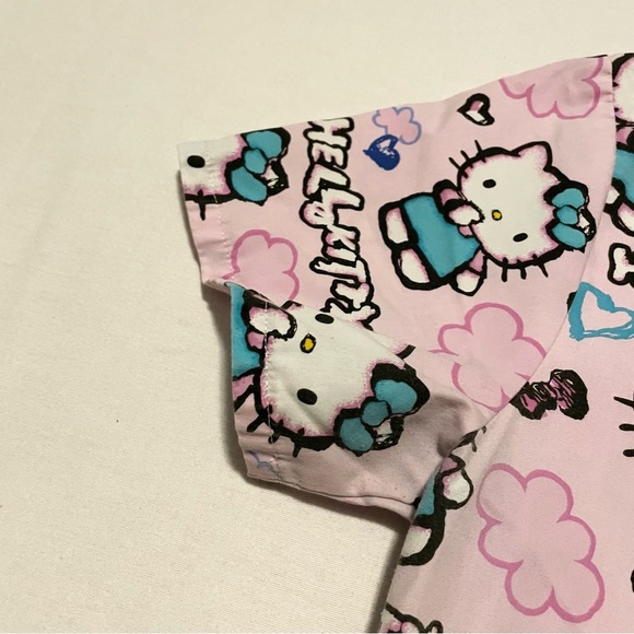 Hello Kitty Pink Scrub Top Tshirt Women’s Size Small - Picture 11 of 15